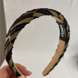 Fendi Elegant Black and Tan Hairband